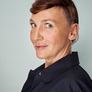 Et sted at kalde hjem - med Astrid og Caroline (5:5)