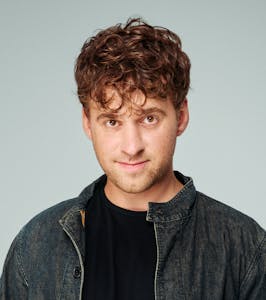 # 6 Fire tænder i en fryser